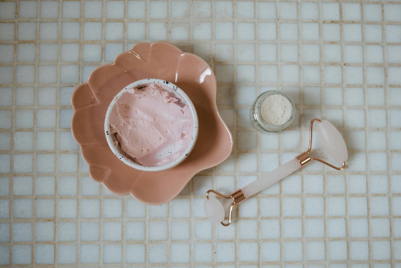 Using Pink Clay Masks for Morning Skin Rejuvenation in Autumn